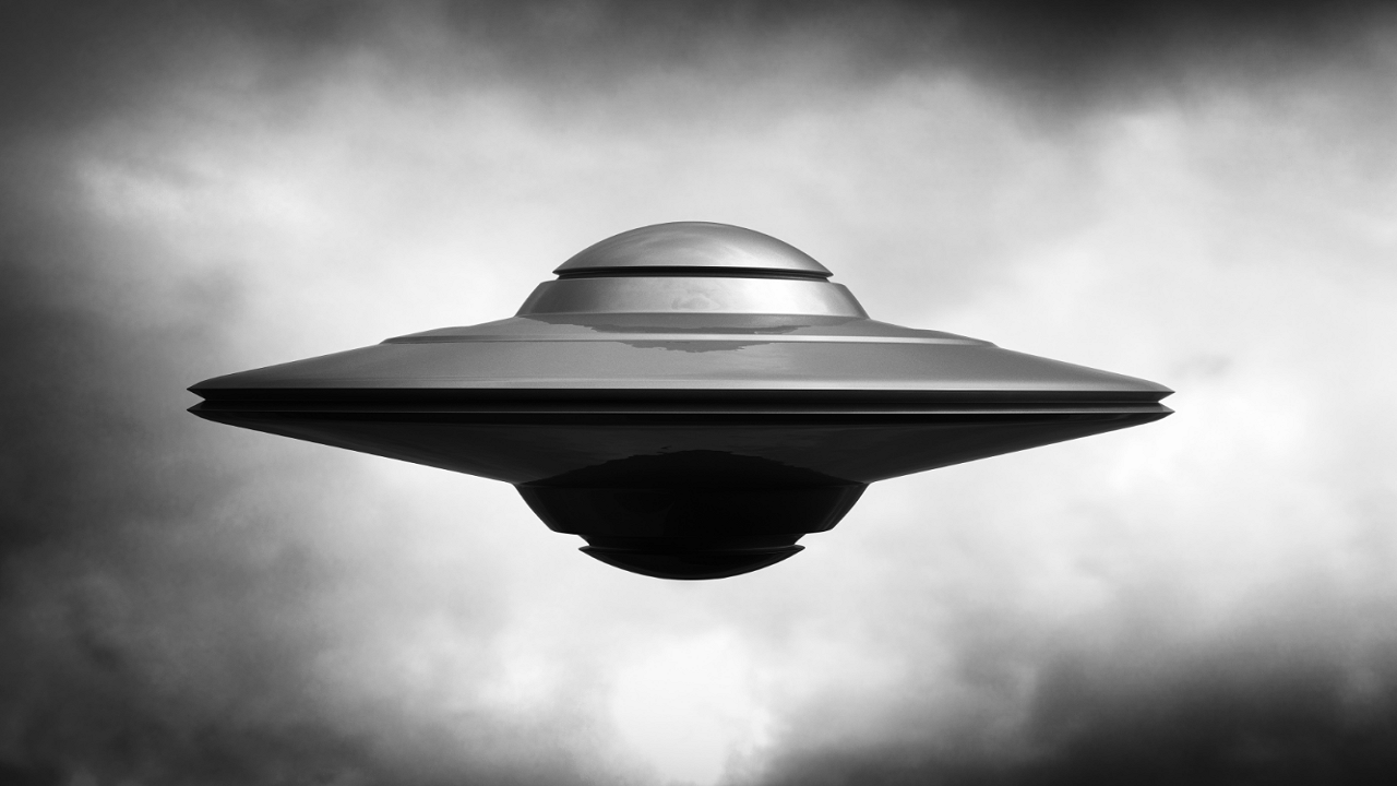 Jacques Vallee on UFO Deception