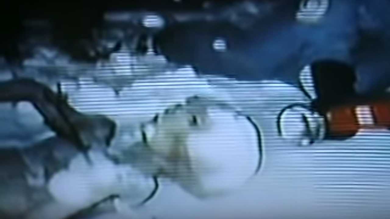 Is this a genuine alien corpse found in Canada in 1992?